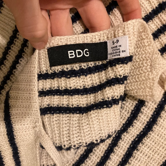 Knit Top - Picture 3 of 4